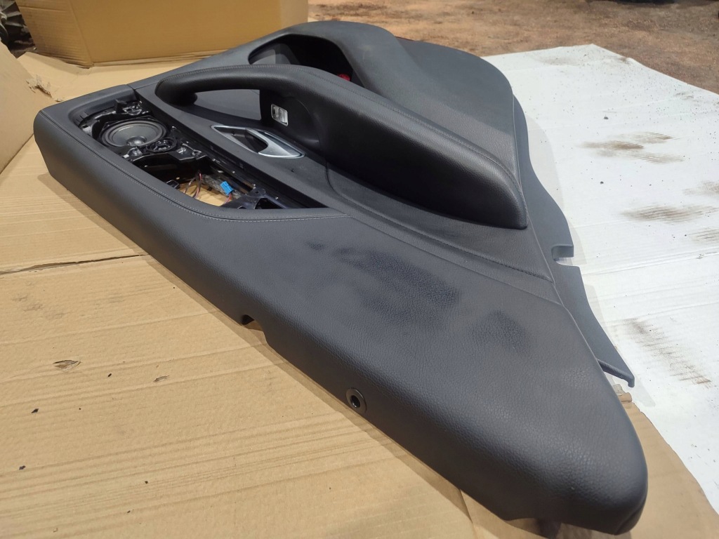 Обшивка двері задніх mercedes-benz gle w167 a1677371901 Київ