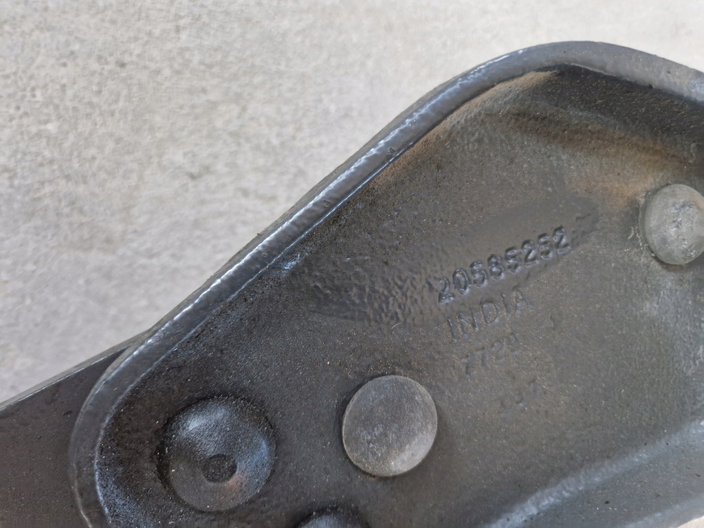 фото №6, Тяга кронштейн поперечний osi перед mega volvo fh 4 fm 4 fh 5 fm 5