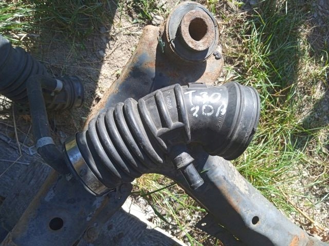 фото №1, Nissan x-trail t30 2.0 b шланг труба воздуха oryg.