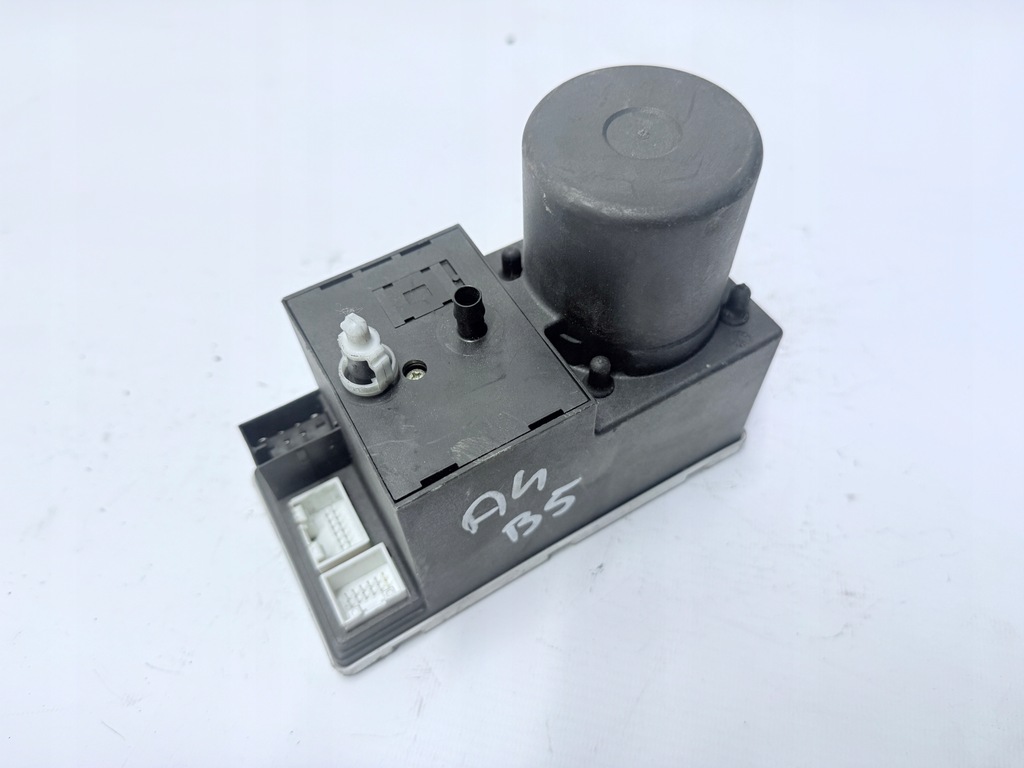 фото №1, Audi a3 a4 a6 насос помпа центрального замка 8l0862257e справна