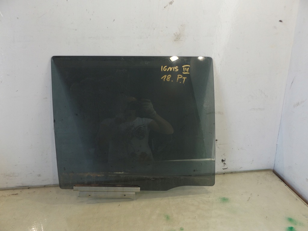 фото №1, Ignis iii стекло правый задняя