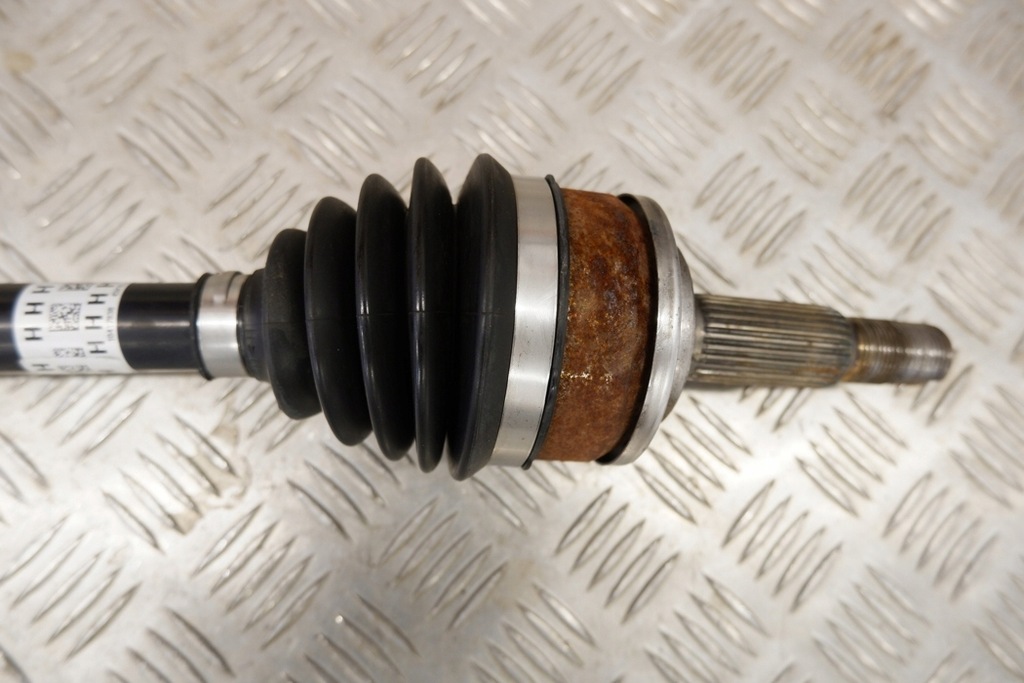 фото №7, Połośka передняя правая toyota yaris _p21_ 43410k0060 1.5l hybrid 85kw