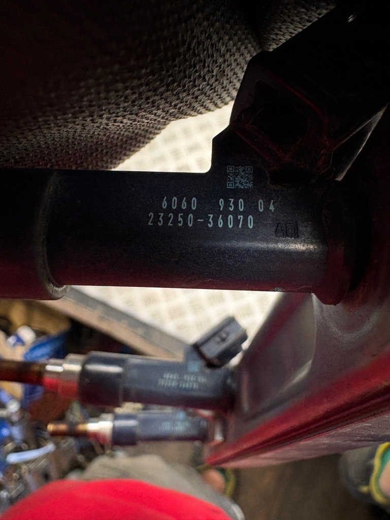 фото №6, Lexus nx 2.5 гібрид форсунки комплект молдинг форсунок 23250-36070