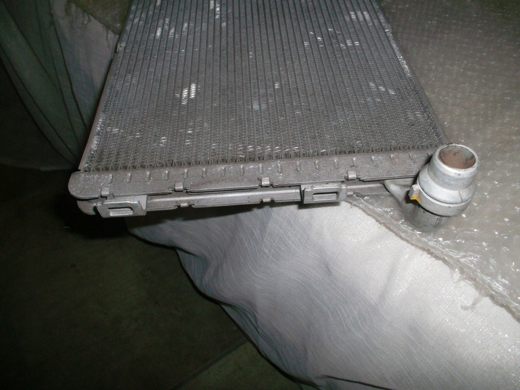 фото №8, Mercedes a1675000400 радиатор кондиционера радиатор жидкость охлаждающий