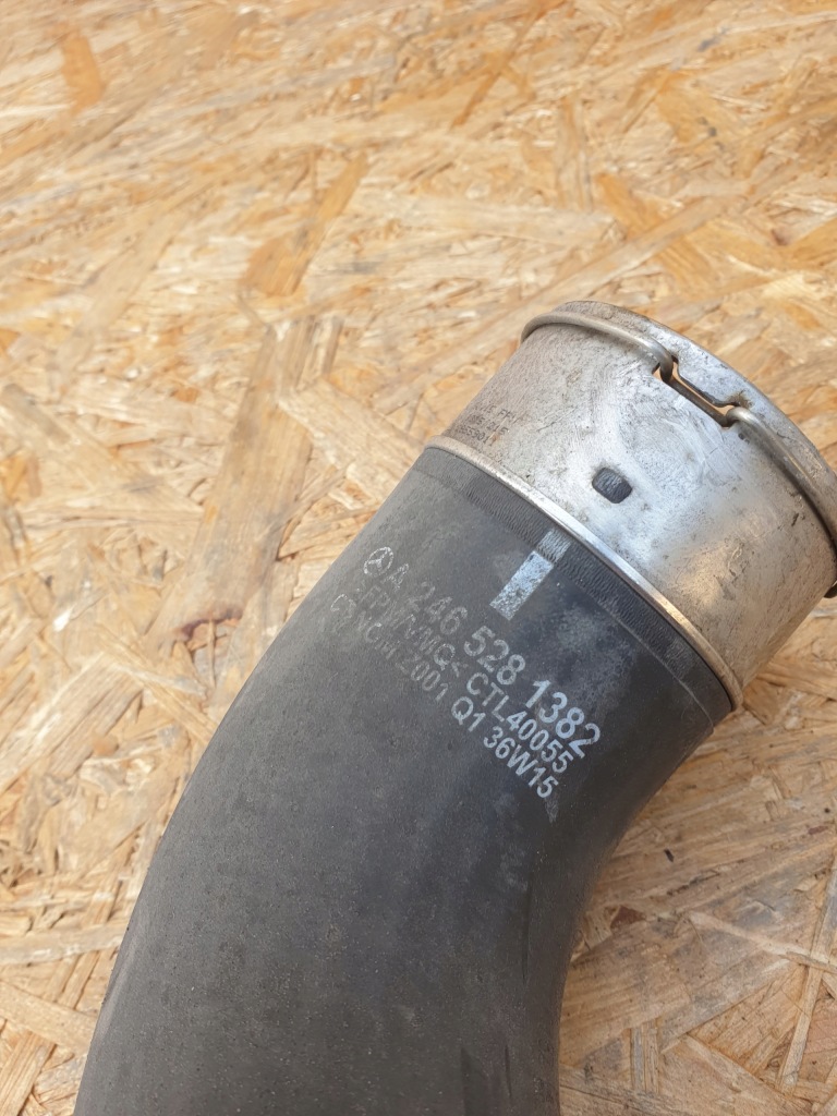 Mercedes cla w117 труба пабтрубок  интеркулер a2465281382 2.2 cdi Оригинал