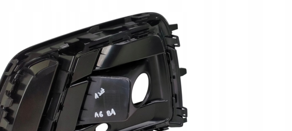 Audi q5 2 рестайлинг  21- решётка решётка  бампера правая передняя перед 80a807682 Цена