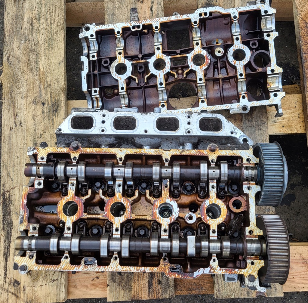 фото №1, Головка комплектная клапаны валы распределительного вала renault scenic ii 1.6 16v benz. оригинальный номер