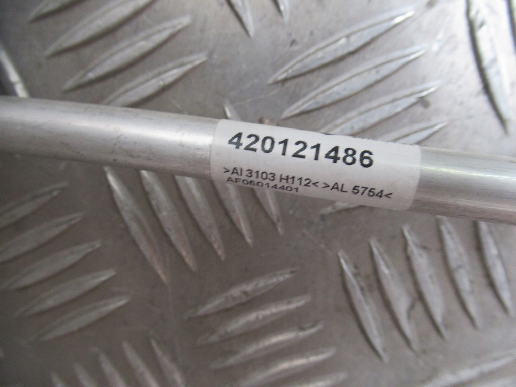 фото №5, Audi r8 420 трубка waz wody водяна 420121465a