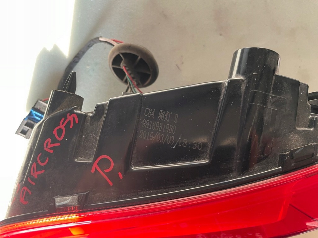 фото №10, Citroen c5 aircross лампа задняя w крышка левая 9816932880 правая 9816931980