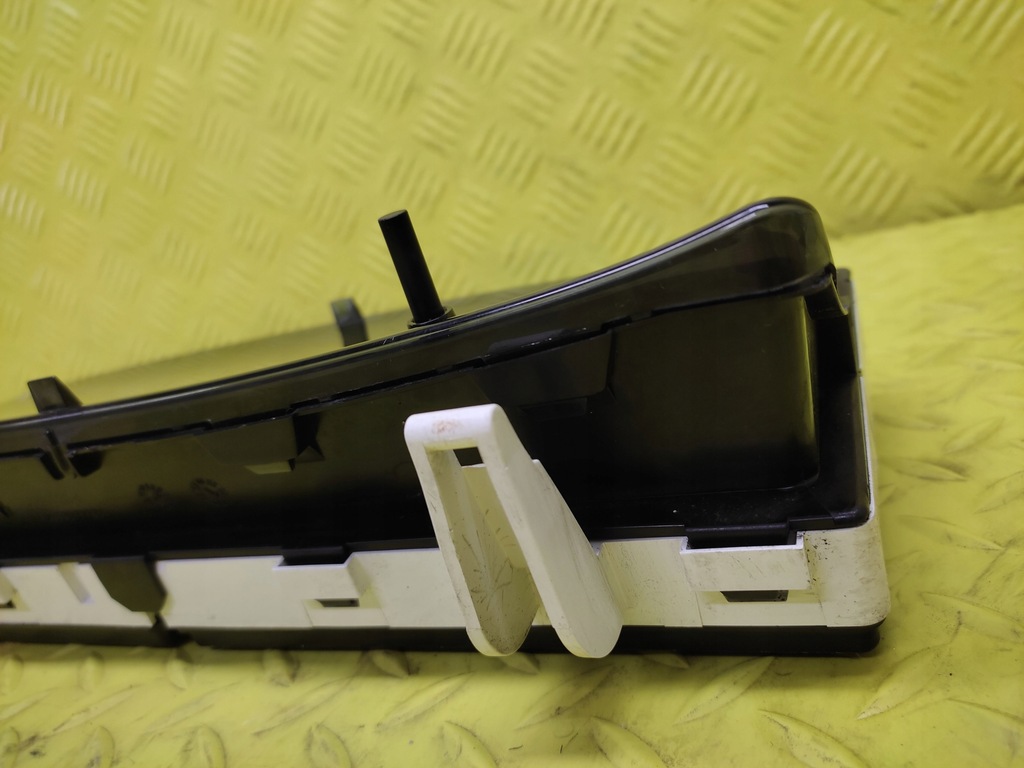 фото №4, Toyota corolla e12 2.0 d4d лічильник 110080107004