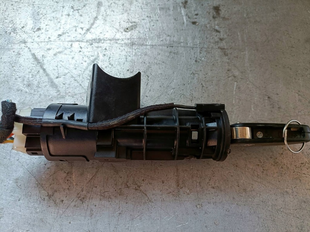 фото №1, Замок запалювання alfa romeo оригінальний номер 05521b365