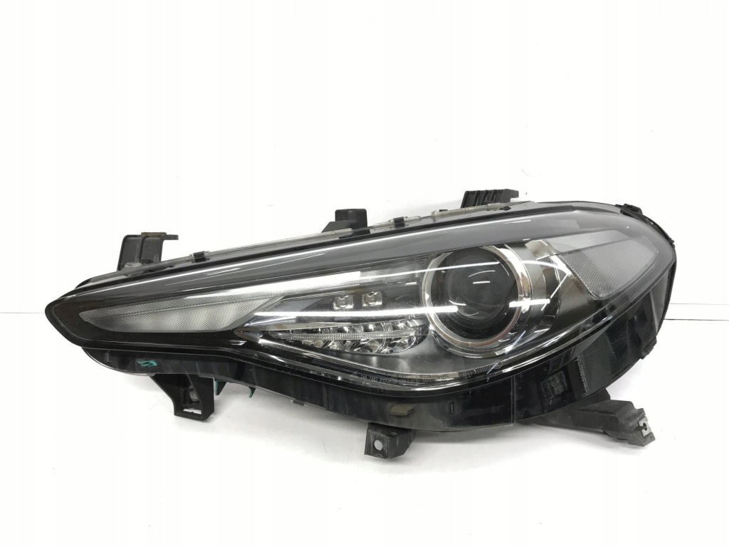Купить Alfa romeo giulia 16- фара левая передняя перед bi ксенон led 50558651