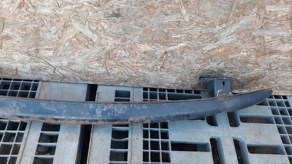 Балка бампера задний  volkswagen golf iv 1j5807305 с Разборки