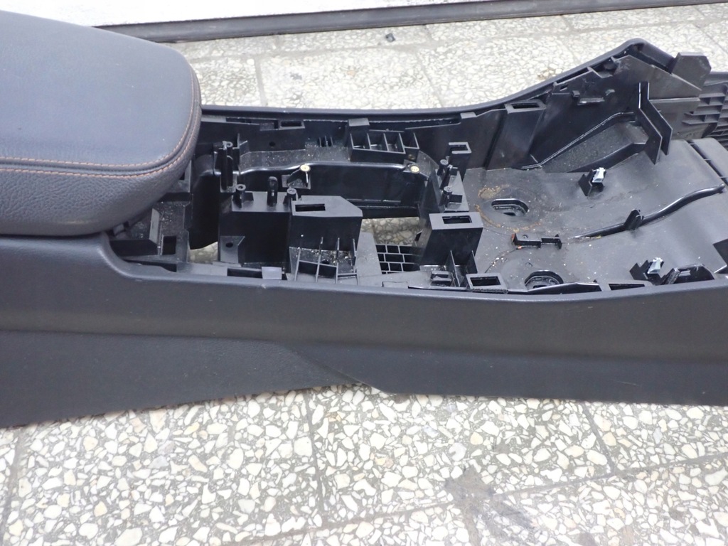 фото №7, Підлокітник тунель консоль bmw f26 x4