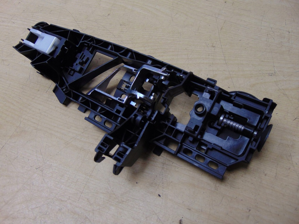 фото №12, Кронштейн кронштейн ручка правий задня mercedes w205