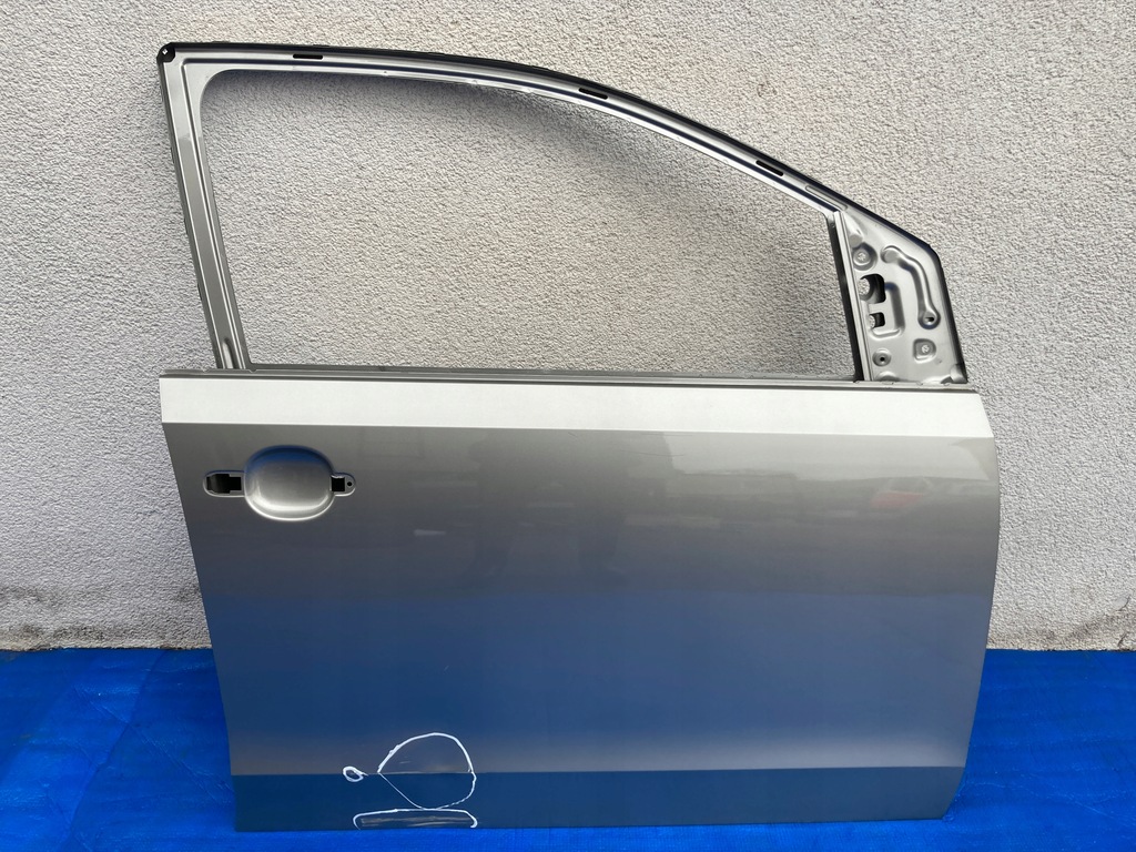 фото №1, Дверь правое передние vw up citigo mii 1s4