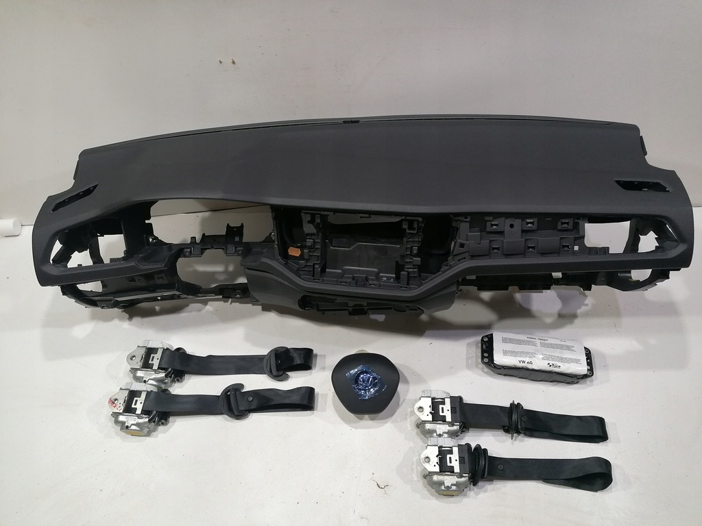 фото №1, Vw t-roc приборная панель консоль подушка безопасности подушки безопасности ремни