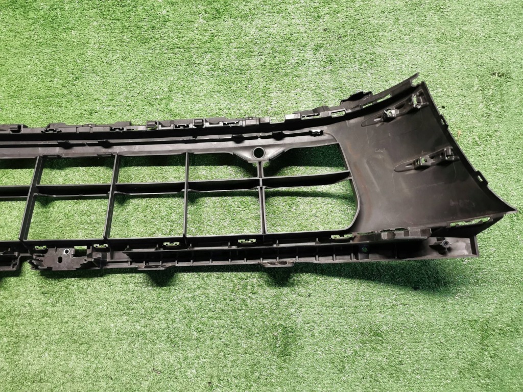 Купить Porsche panamera 3 972 976 23- решётка нижняя бампера передний 976807683