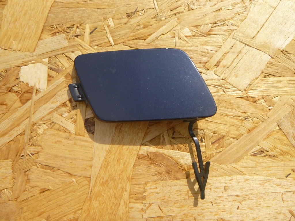 фото №1, Audi a6 c8 18- заглушка фаркоп hak бампер перед 4k0807241