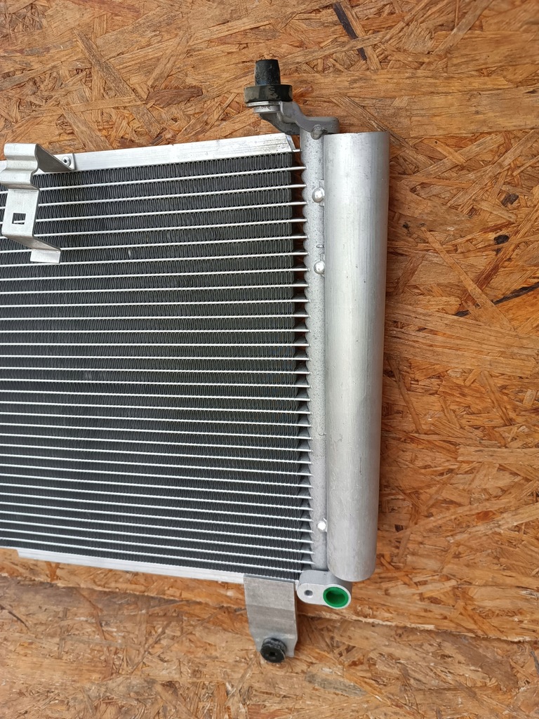 фото №8, Радиатор кондиционера suzuki liana 01-07 1.3 1.6 бензин 9531054g01