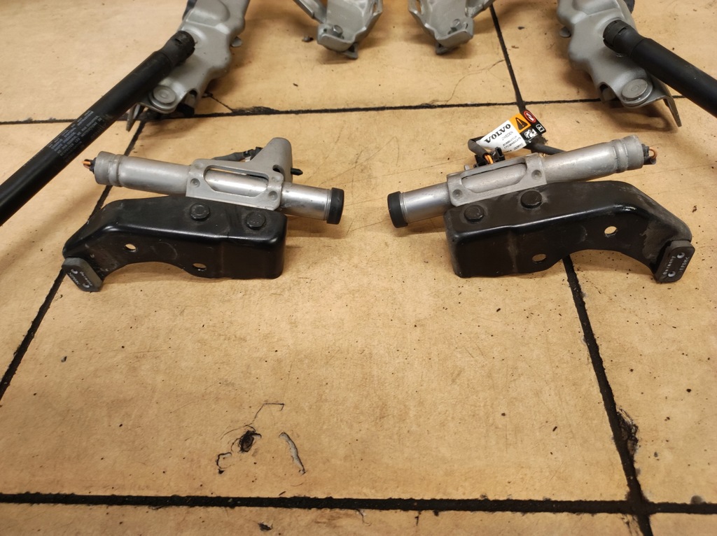 фото №10, Петля петлі патрон капот правий лівий volvo v90 ii 2 s90 ii 2