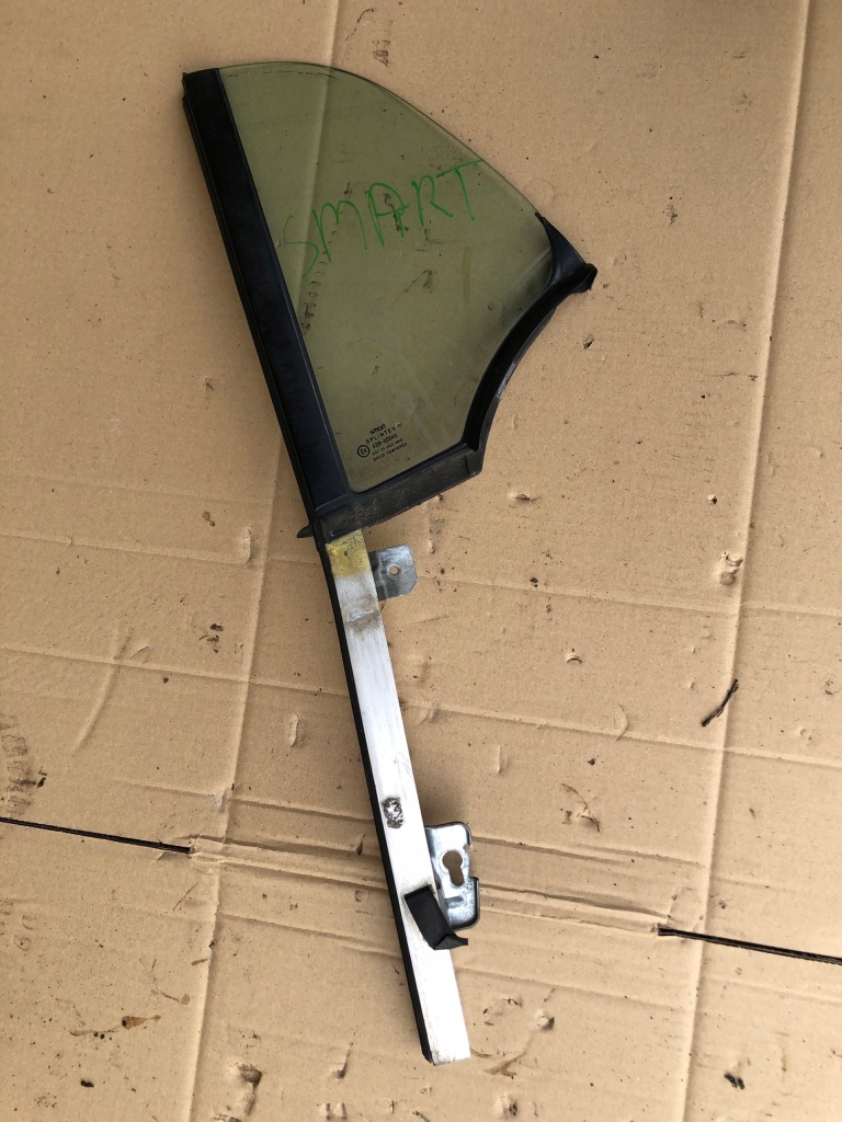 фото №1, Ліва скло двері передня малий трикутник smart fortwo 1998-2003 dot24-as2-m68