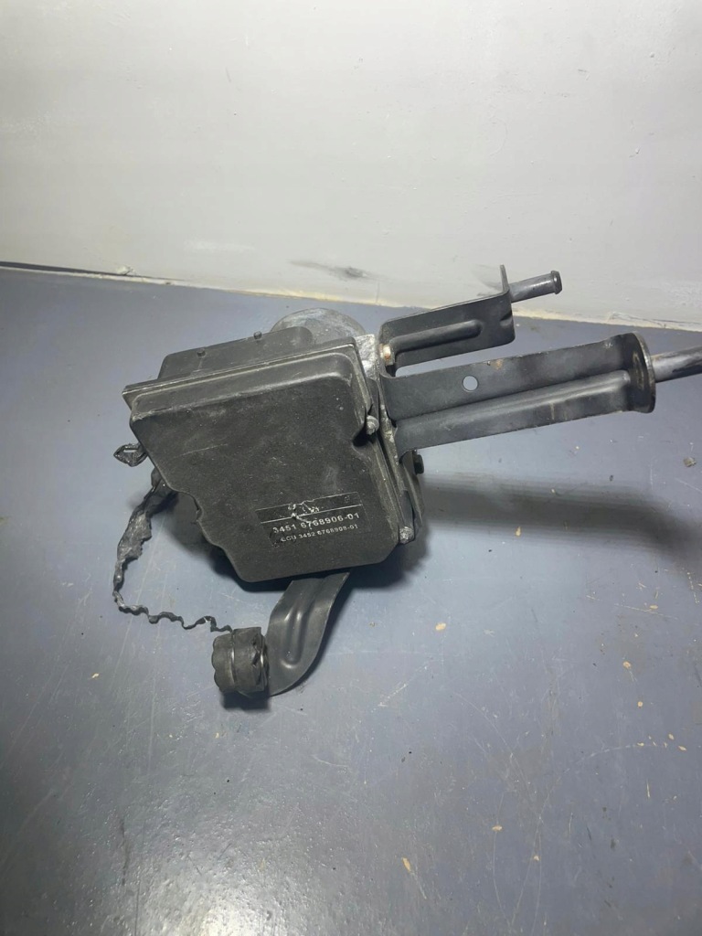 Купити Bmw оригінальний номер 6768906 насос abs