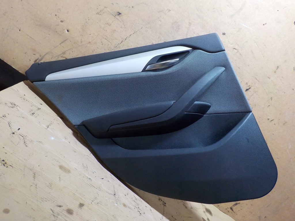 фото №1, Bmw x1 e84 2.0 обшивка левая задние дверь