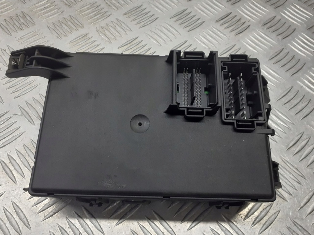 фото №1, Коробка запобіжників opel corsa d 1.3 cdti 13142241