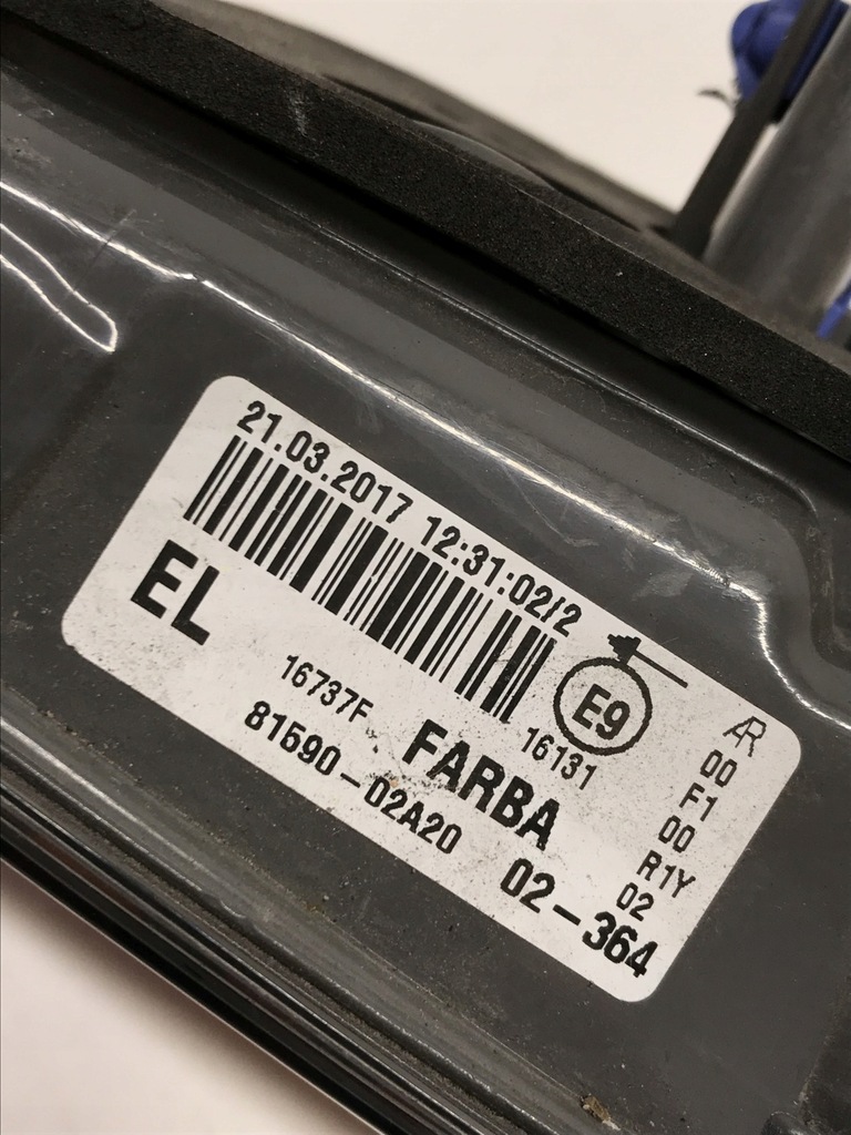 фото №8, Лампа крышки левая задняя toyota corolla e16 16- lift