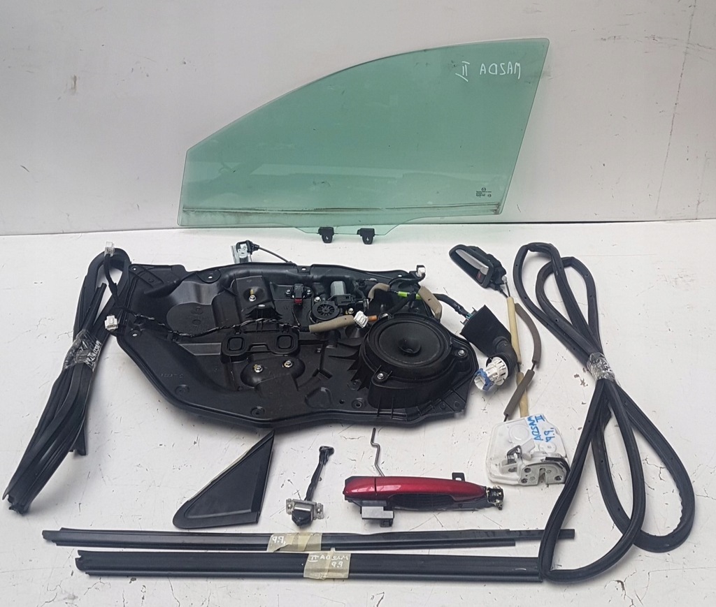 фото №1, Замок подъемник стекло дверь перед задняя mazda 2 dj