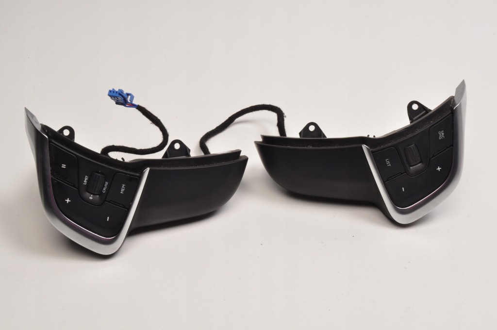 фото №1, Citroen ds4 кнопки керма 98094657zd