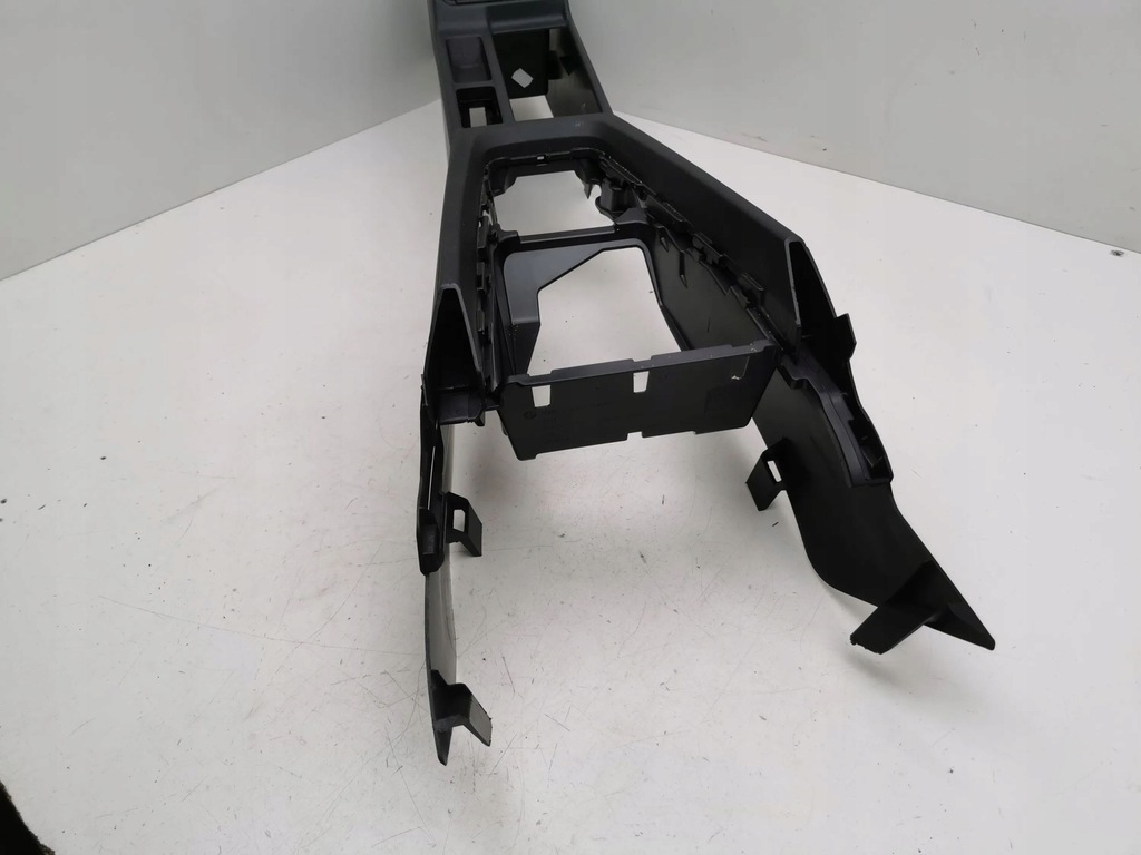 фото №10, Skoda octavia mk4 2022 туннель средний