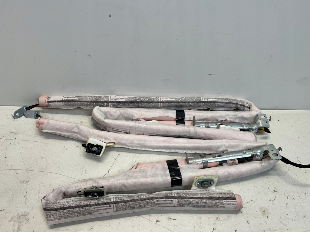 фото №1, Opel mokka b ii шторка безопасности правая левая