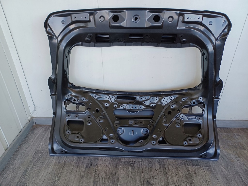 фото №16, Крышка багажника задняя задняя --- toyota corolla cross --- nowa оригинальная