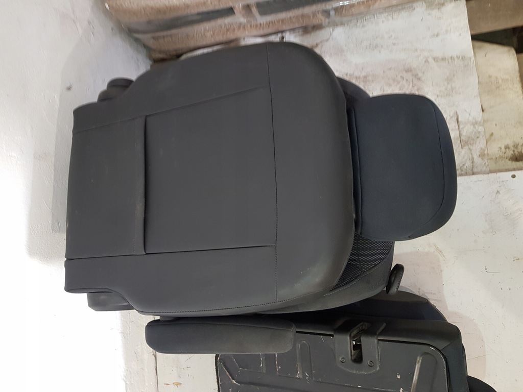 фото №16, Сиденья комплект peugeot partner ii tepee 1.6hdi eur 11r