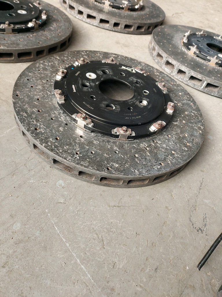 фото №12, Ferrari 488 тормоза тормозные диски суппорты ceramika комплект 49t22110 49t28510