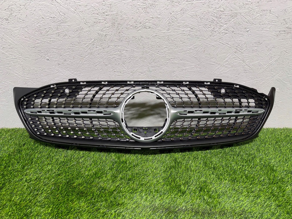 фото №1, Решётка радиатора решётка радиатора радиатора mercedes cla w118 amg оригинал