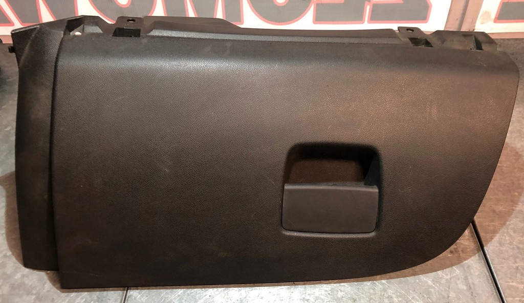 фото №1, Opel corsa e бардачок пассажира 13382335