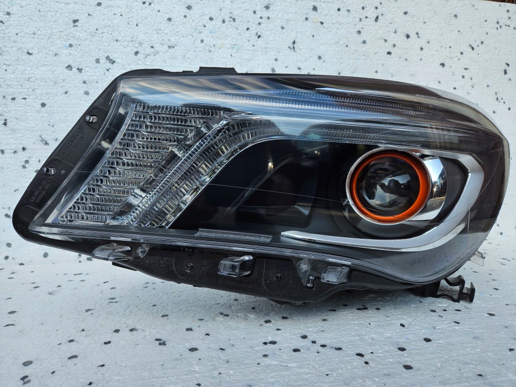 фото №1, Mercedes cla w117 ксенон orange лампа