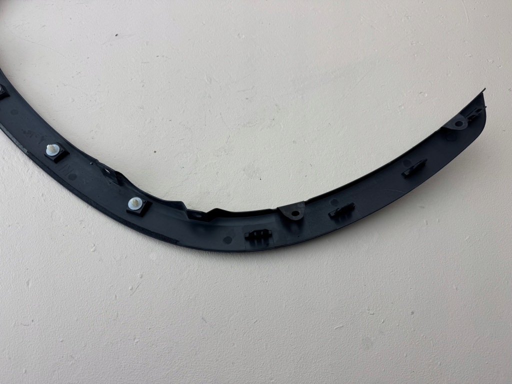 фото №14, Toyota highlander iv 4 19r- молдинг накладка крыла правый задняя 75085-0e040