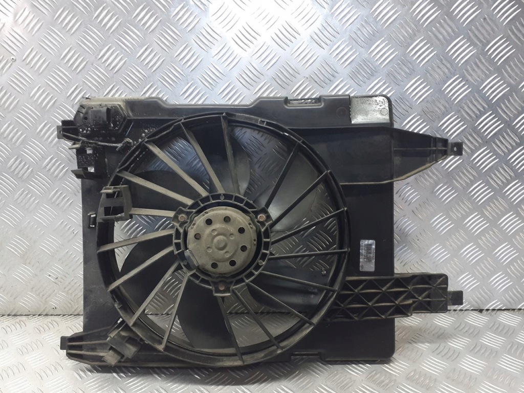 Вентилятор радиатора renault scenic 2 1.6 8200151465 Доставка