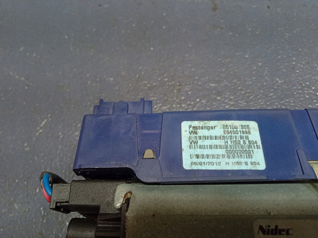 фото №5, Vw passat b7 kombi привод электрический правый крышки багажника 3c9827384j