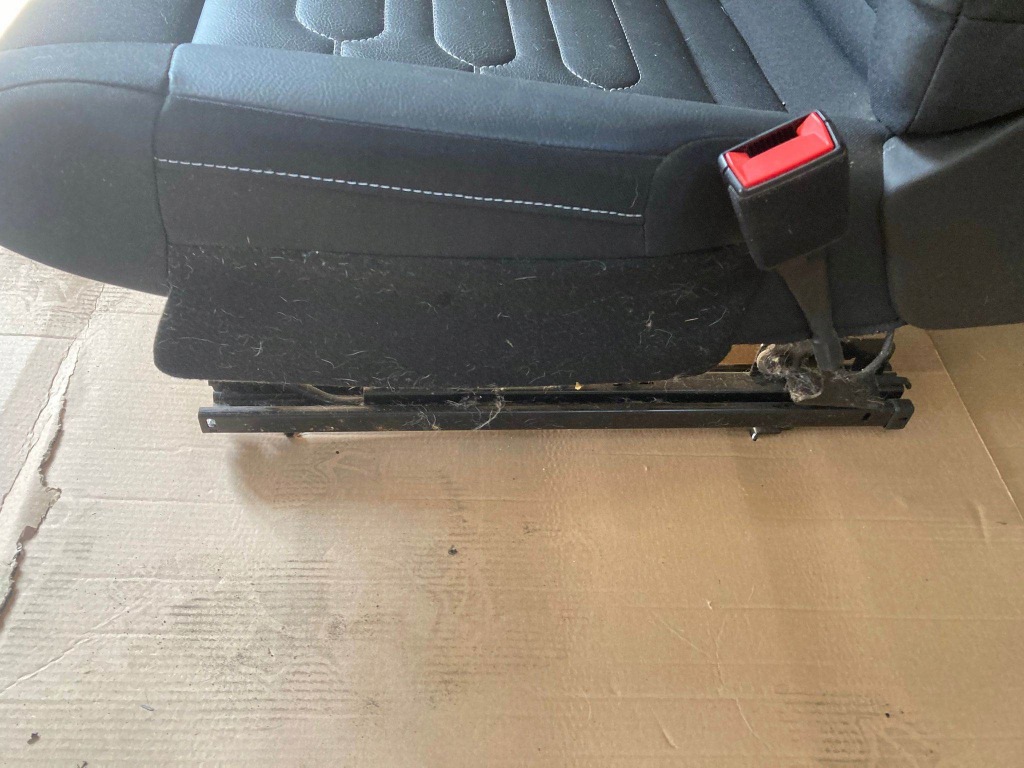 фото №4, Сиденье передний правый подушка безопасности c4 cactus полукожа