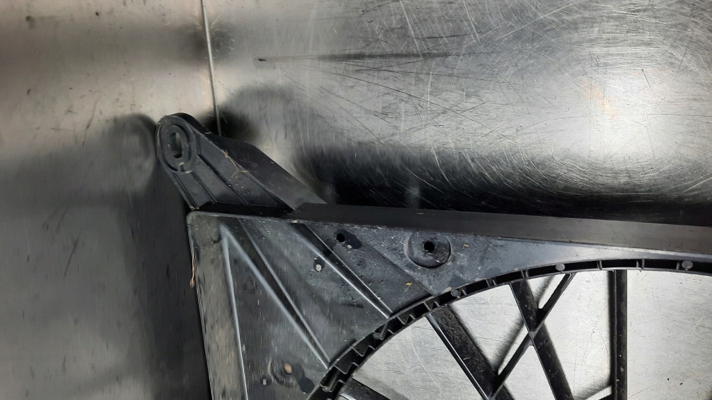 фото №10, Корпус вентилятора радиатора 30680005 volvo xc90 02-14r