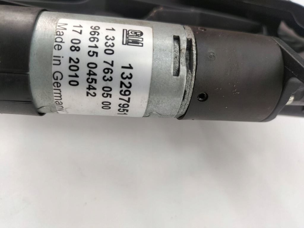 Спойлер левая кабриолет  twintop opel astra h 13297951 Оригинал