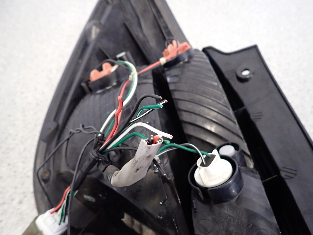 фото №8, Kia rio ii 05-10 лампа задняя правая