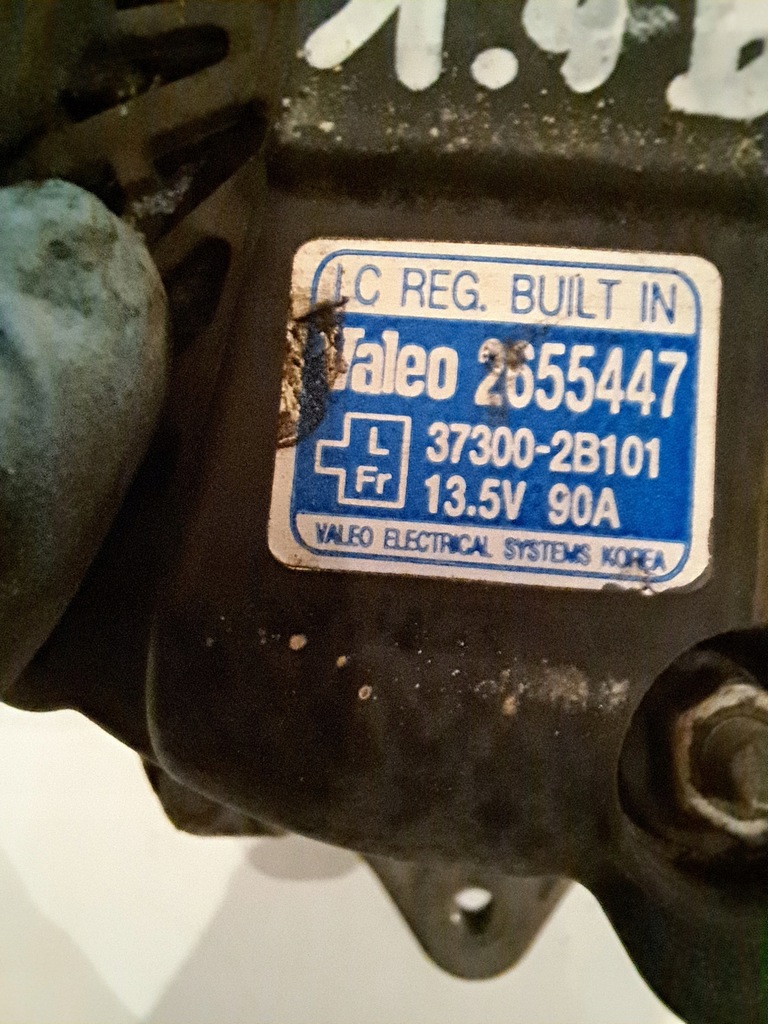 фото №6, Hyundai i30 i 08r ceed генератор 1.4 b 90a 37300-2b101 valeo 2655447