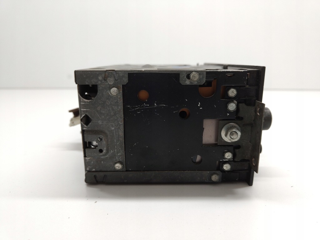 фото №4, Chevrolet camaro iii z28 радио оригинал 82-92