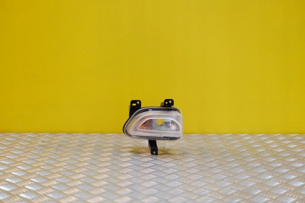 фото №1, Jeep renegade 2015- поворотник перед правий